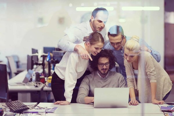 Guide entreprise : propulsez votre succès avec nos insights